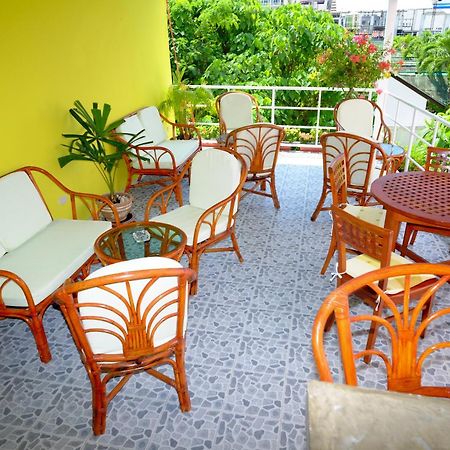 Adonis Guest House Patong Exterior photo